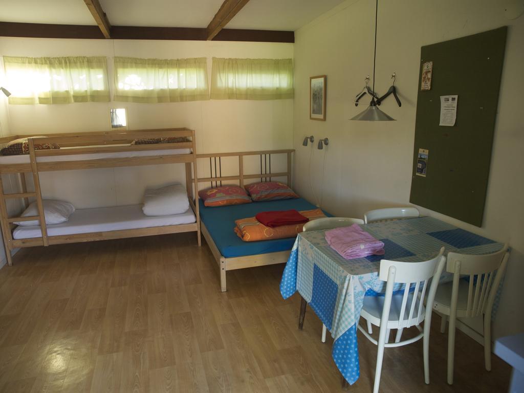 Holiday Home Ossa Basecamp Sint Odiliënberg Habitación foto